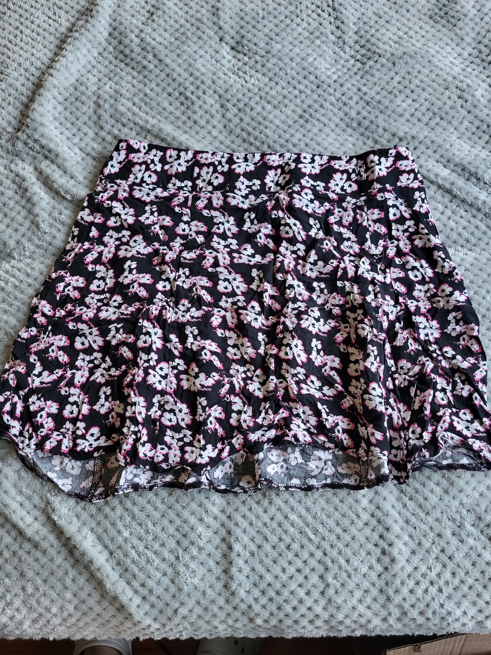 Papaya Black Floral Skater Skirt Size‎ 12